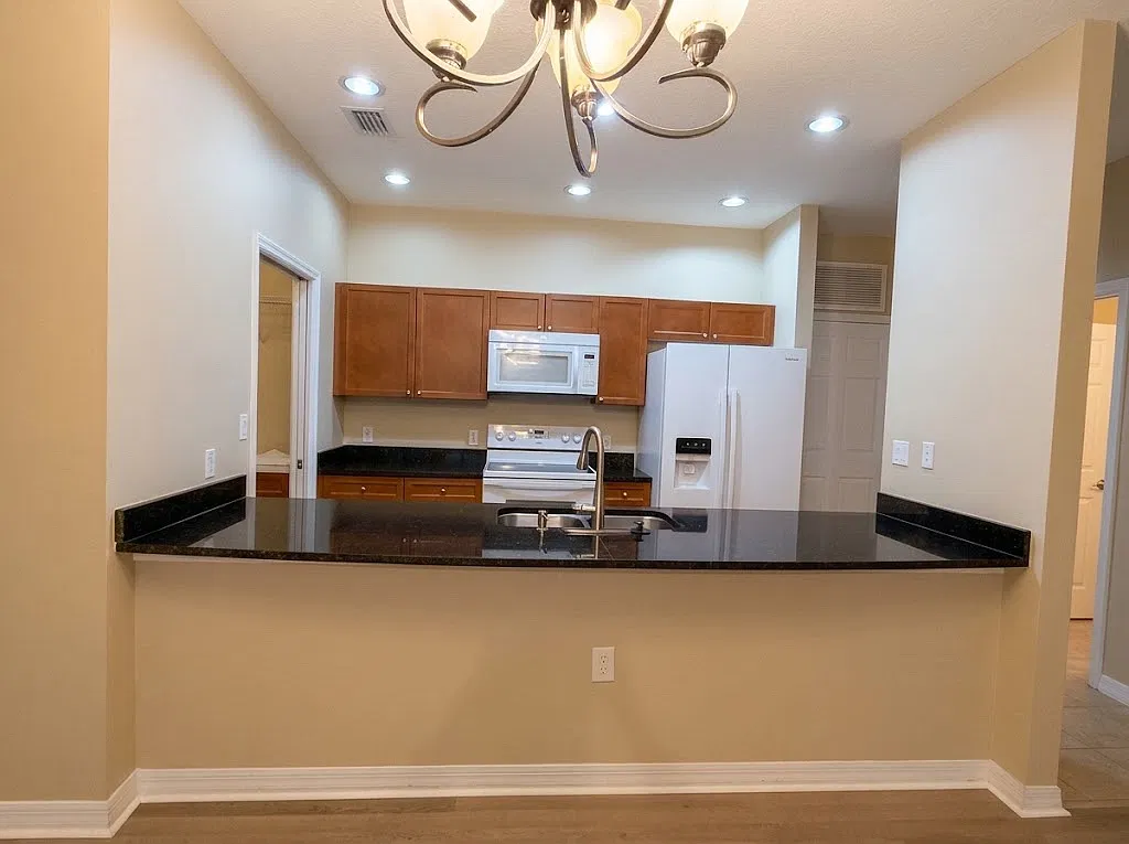 3 bed, 2.5 bath, 1436 sqft, $2,600 — Photo 4