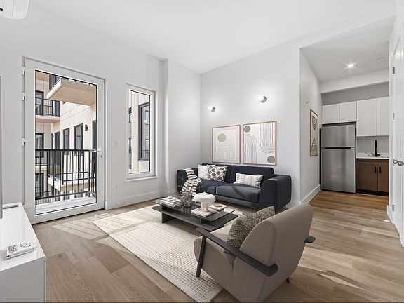 3rd image of 89-25 162nd St #502