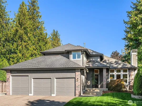 25738 215th Court SE, Maple Valley, WA 98038