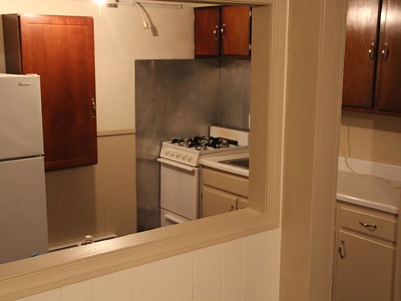 Small table can fit in Kitchen.