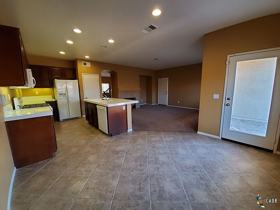 3rd image of 274-8 W Cancun Dr