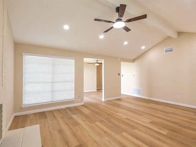 1262 Rock Canyon Dr — Photo 5