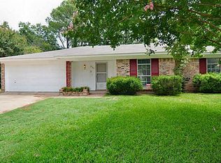 2507 Zapata Dr, Arlington, TX 76015