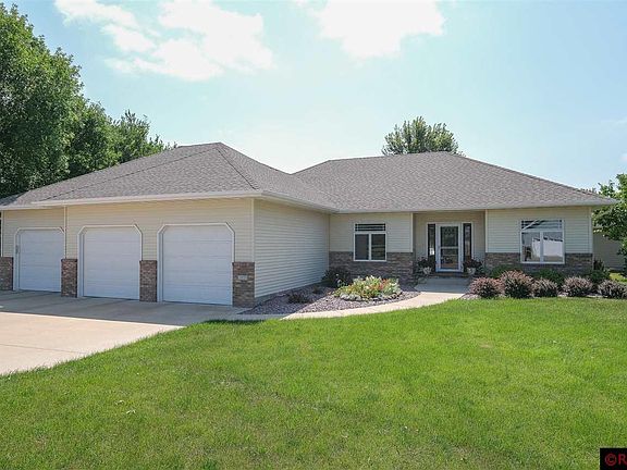 2nd image of 312 Southbrook Cir
