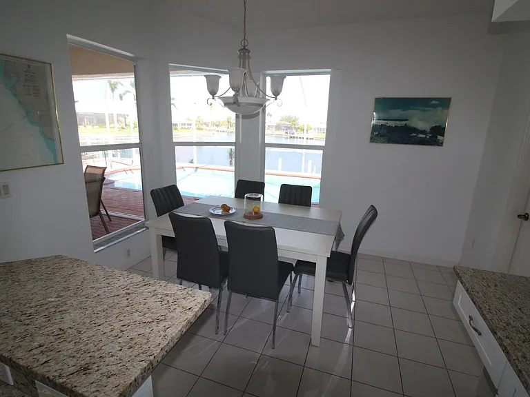 450 Sorrento Ct — Photo 15