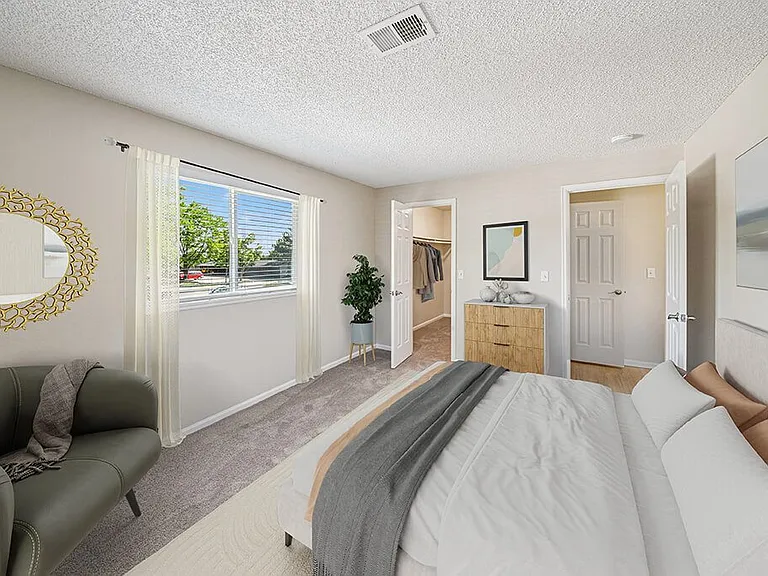 Rock Peak on Sunset Apartments — Photo 20