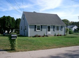 33 Terrace Ave, Westerly, RI 02891