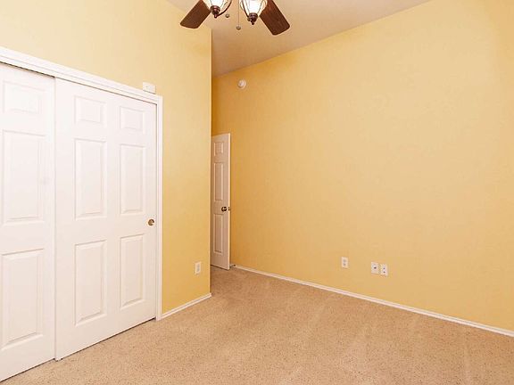 4th image of 219 Scarlet Ln