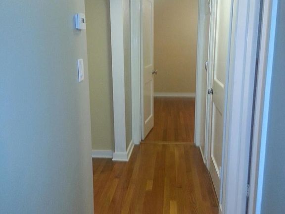 5th image of 821 22nd Ave N