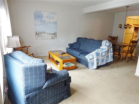 2nd image of 403 Kendall Ln