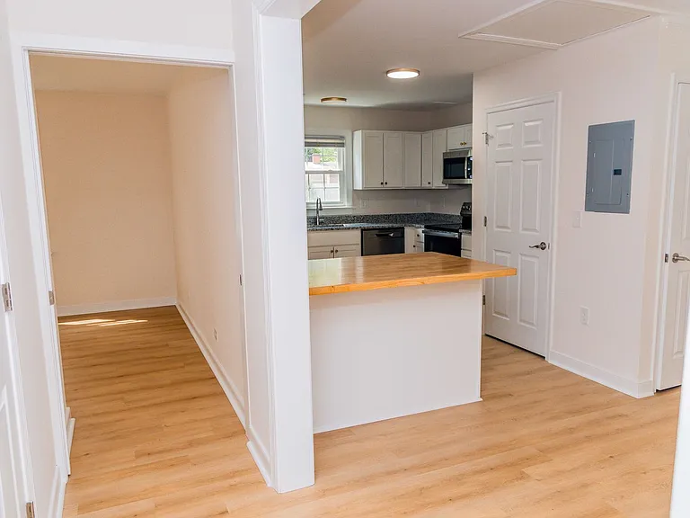 103 Cresap Rd — Photo 38