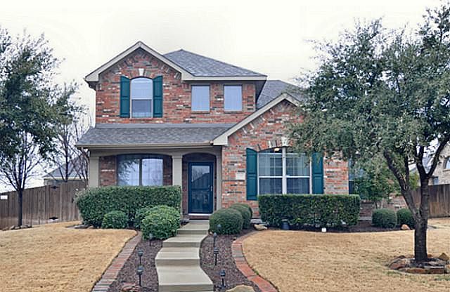 1st image of 1033 Southhampton Dr