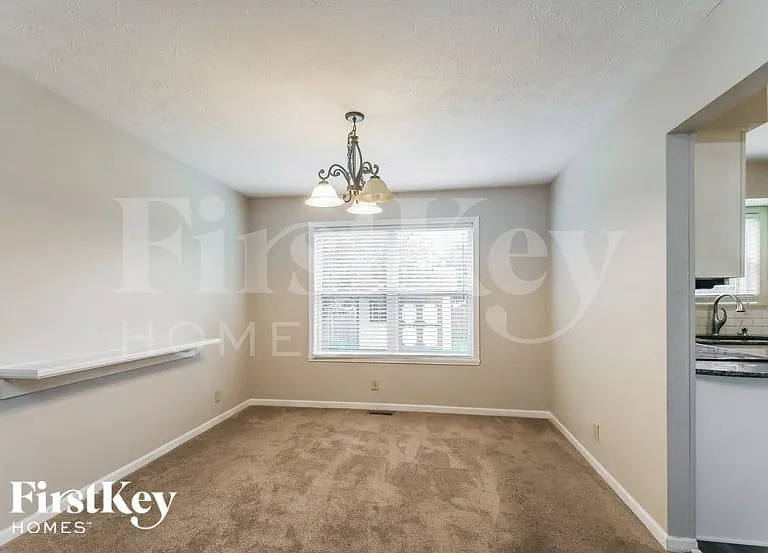 13065 Sweet Briar Pkwy — Photo 4