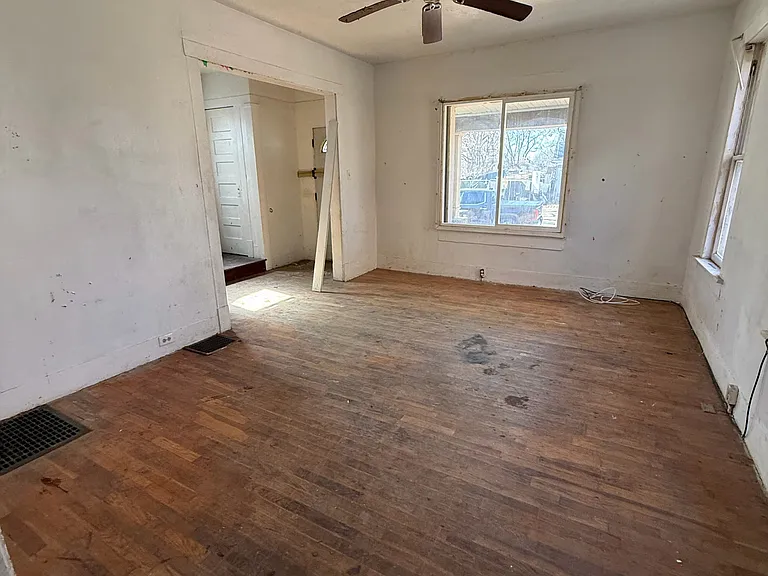 1908 N Union St — Photo 21