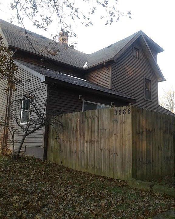 2nd image of 3285 Bears Den Rd