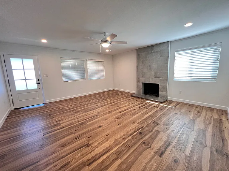 6946 Cowles Mountain Blvd — Photo 10