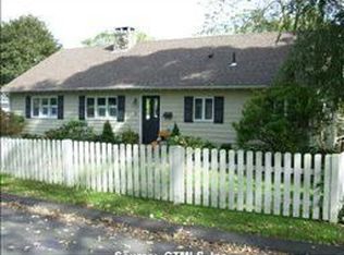 11 Orchard Ln, Groton, CT 06355