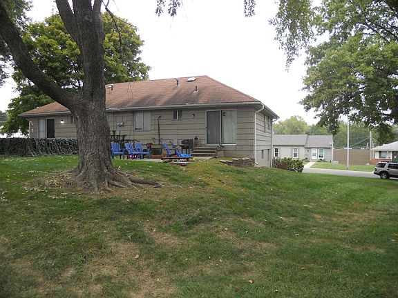 2nd image of 9300 Ballentine St