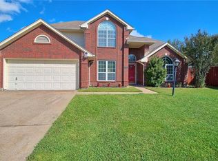 134 Crane Dr, Grand Prairie, TX 75052
