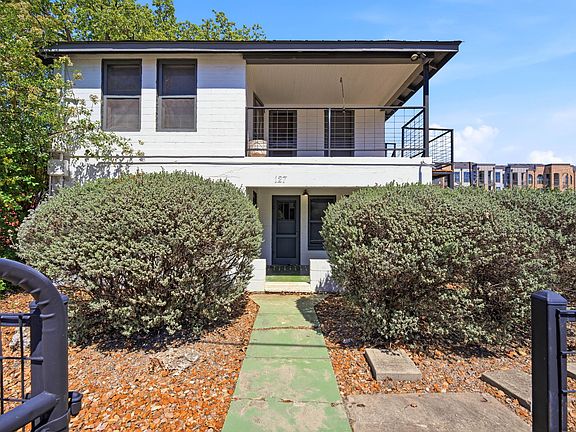 2nd image of 127 Clay St #2