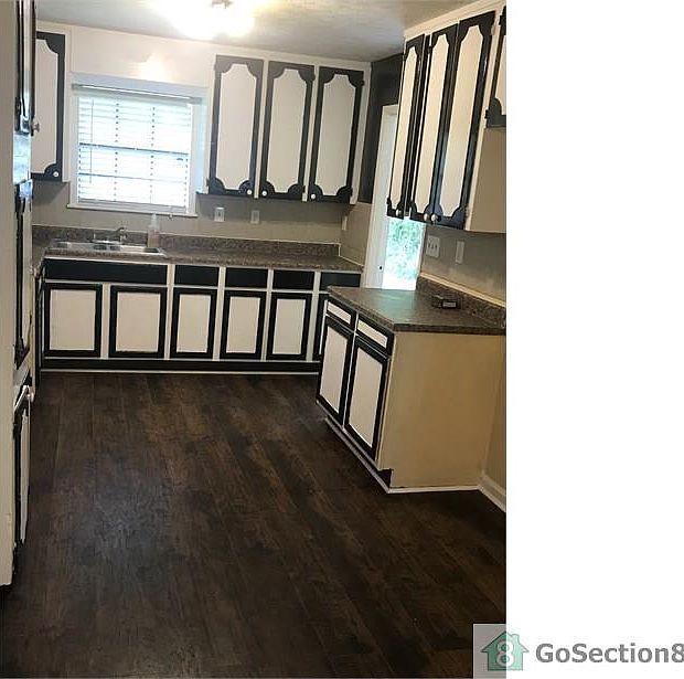 1st image of 6094 Silver Spur Dr