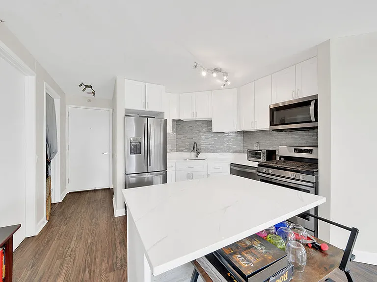545 N Dearborn St #2510 — Photo 4