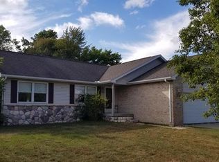 3097 Lindsay Ln, Port Huron, MI 48060