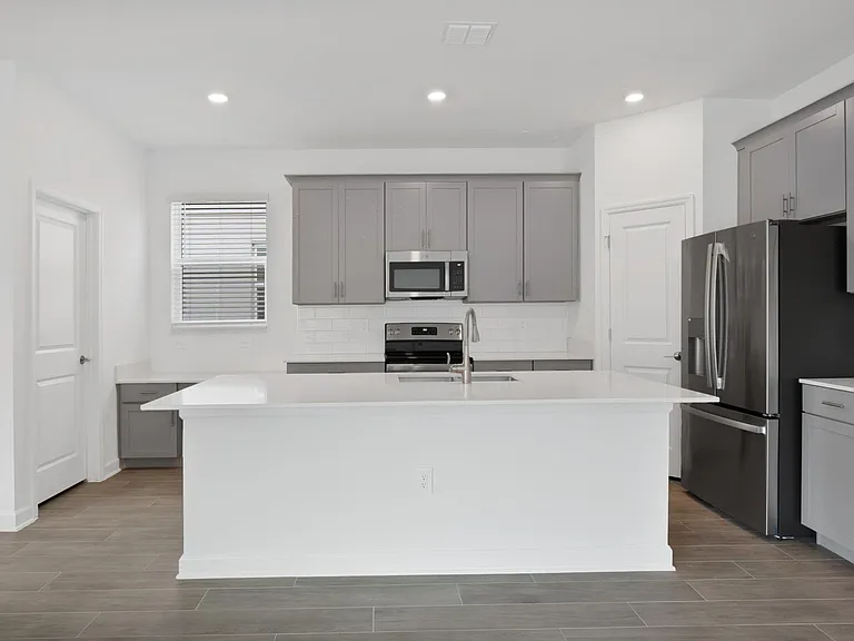 11848 Language Way — Photo 3