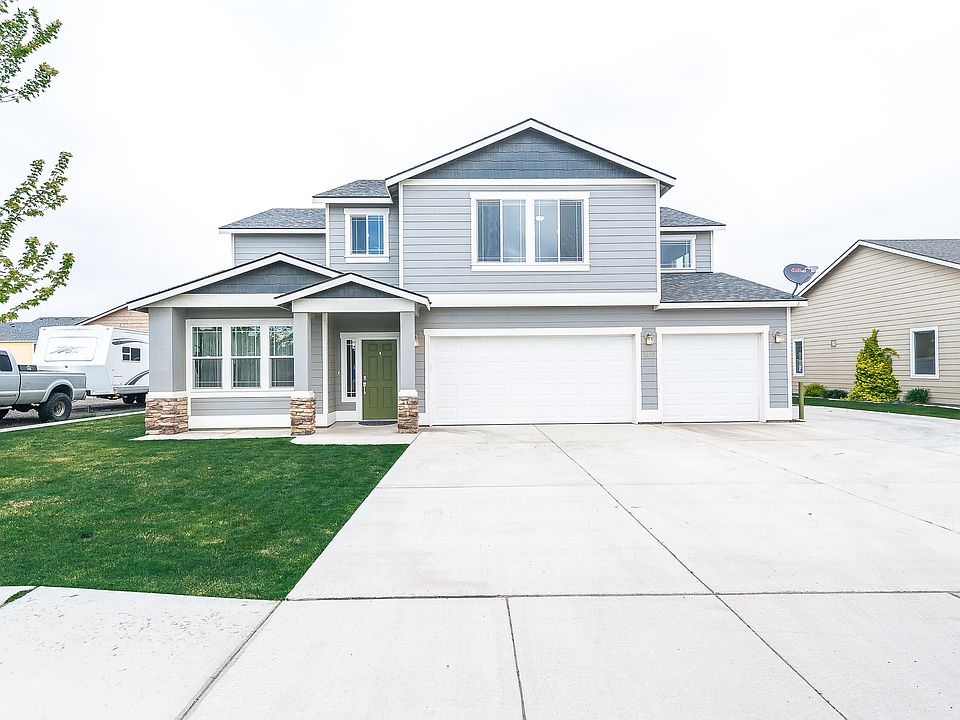 1st image of 5015 Pamplona Dr