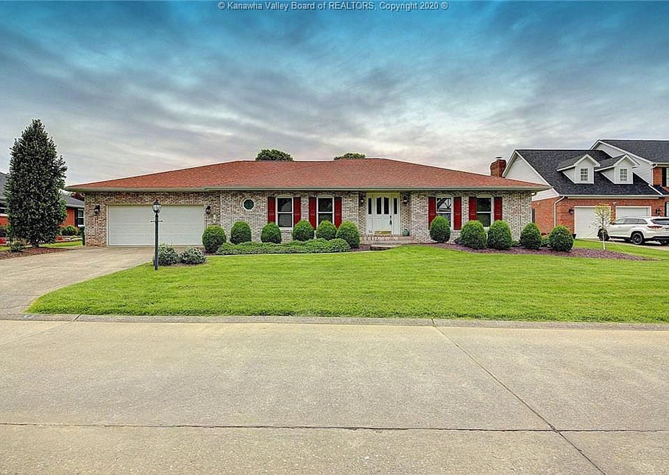 1st image of 34 Sherwood Cir