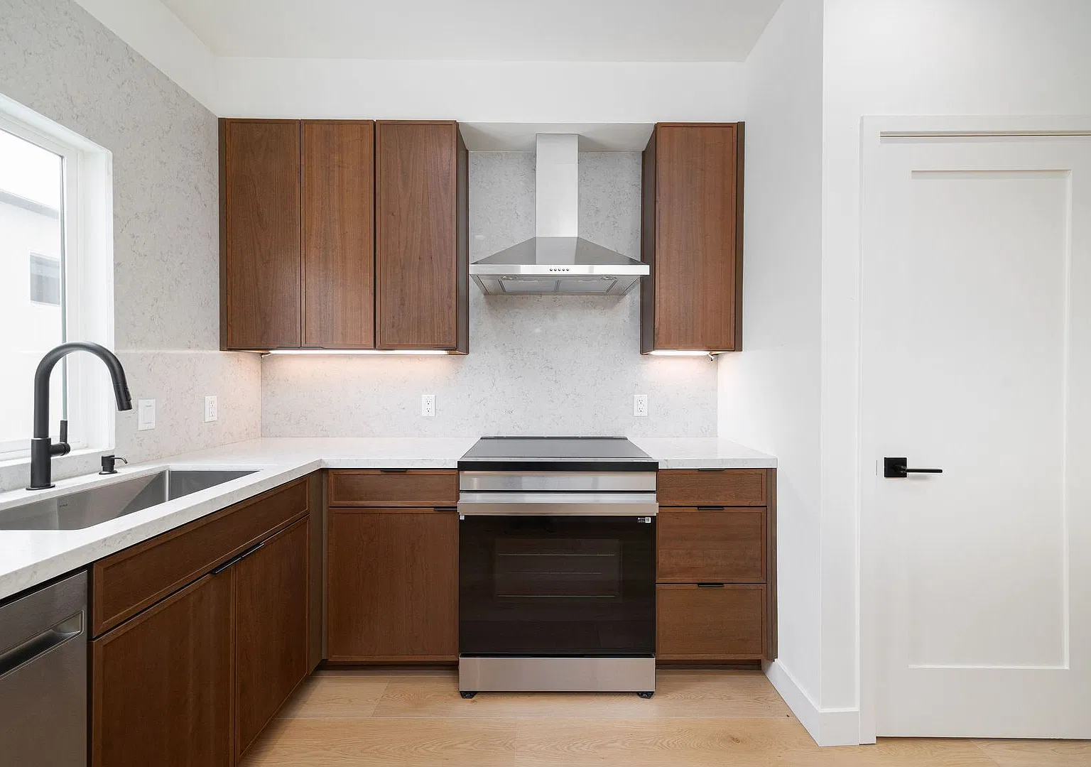 3650-3656 Quimby Street — Photo 3