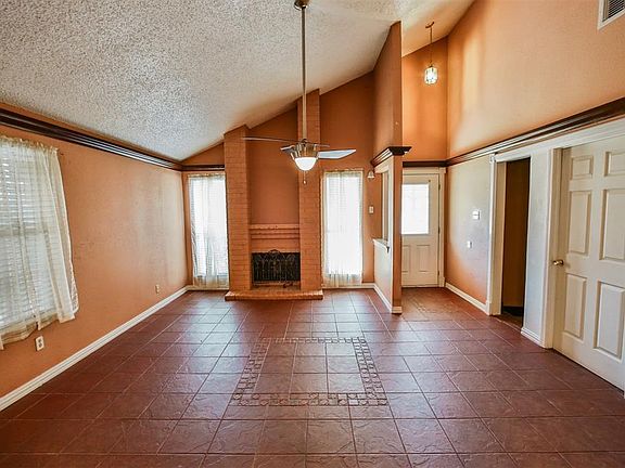 4th image of 16262 Barbarossa Dr