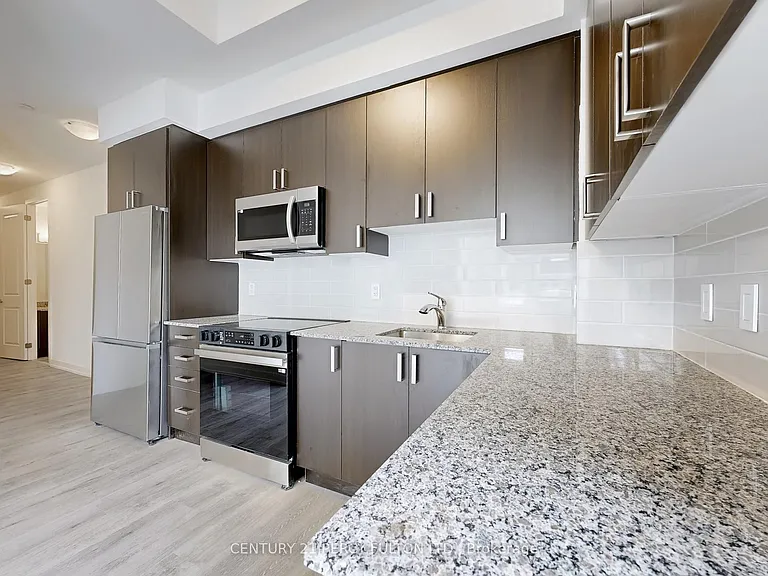 556 Marlee Ave #105 — Photo 17