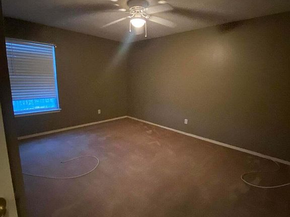 2nd image of 604 Esmeralda Armendariz Ave