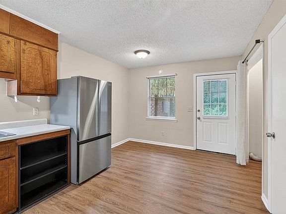 4th image of 100 Clarks Bluff Rd