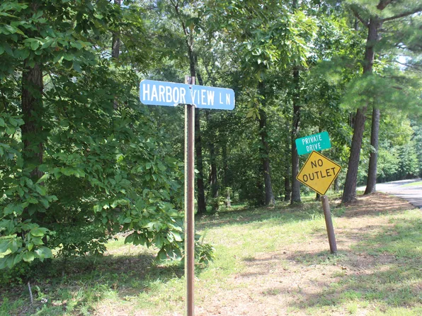 15 Harborview Ln, Benton, KY 42025