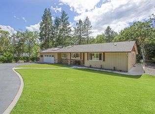 706 Eric Loop, Grants Pass, OR 97526