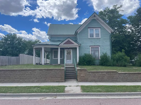 230 4th St, Scotland, SD 57059
