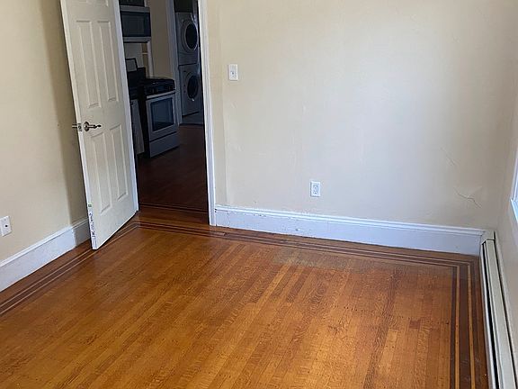 3rd image of 28 Wood St #C