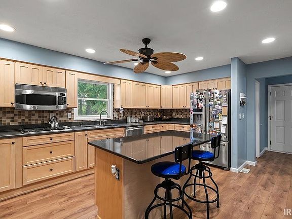 2nd image of 5008 E Shady Point Dr
