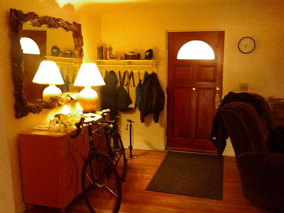 2nd image of 1830 1/2 Meadow View Ct NW