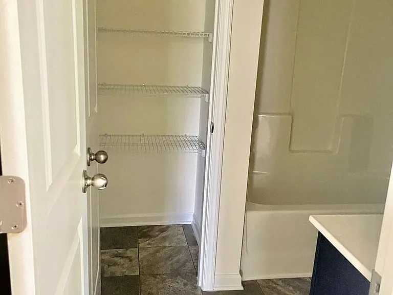 948 Brentwood Park Ln — Photo 19