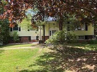 9 David Rd, Millerton, NY 12546