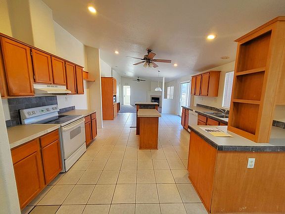 4th image of 51542 W Bluejay St