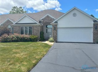 5816 Crossbrooke Ln, Waterville, OH 43566