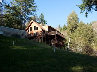 17419 Canyon Dr, Brookings, OR 97415