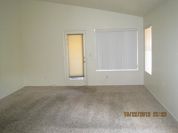 3rd image of 1112 W Bluebird Dr