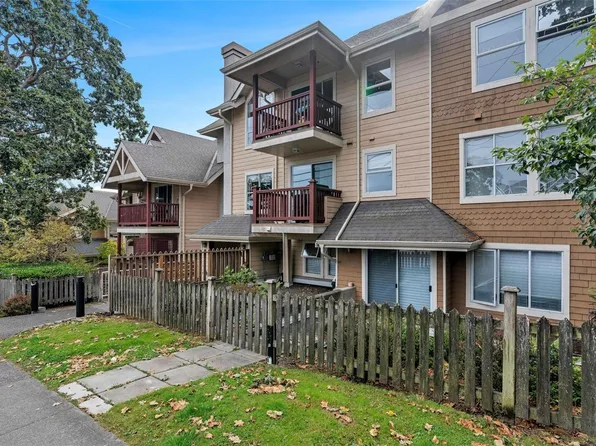 1593 Begbie St #305, Victoria, BC V8R 1K9
