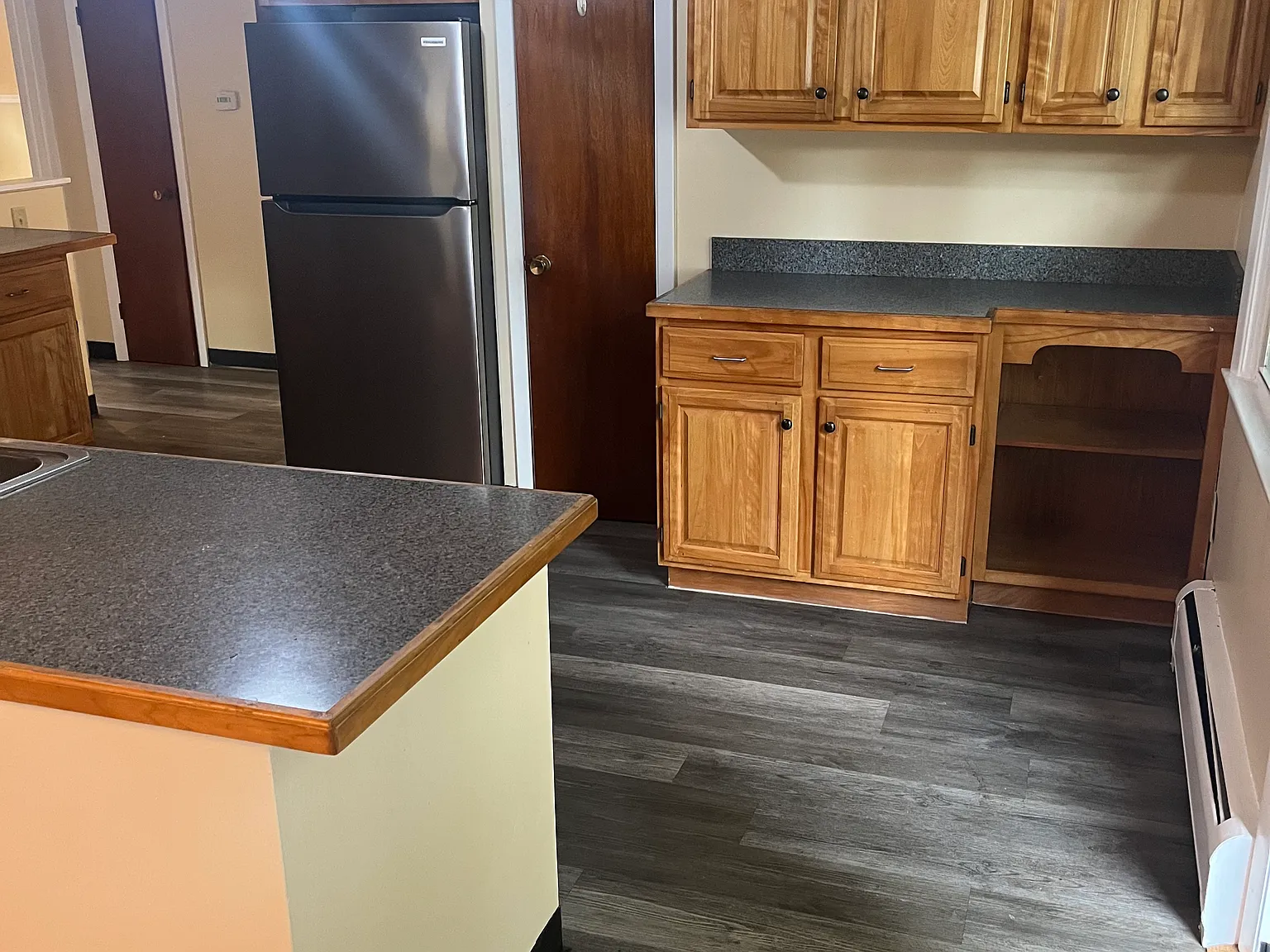 4 bed, 1800 sqft, $3,200 — Photo 3