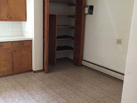 2nd image of 410 Marie St